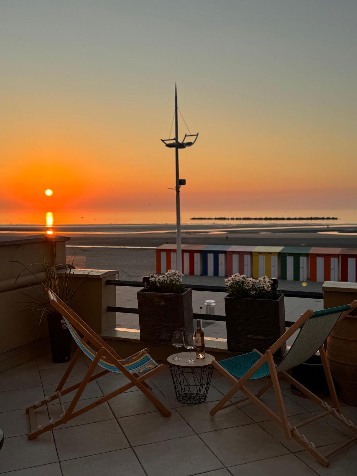 Appartement D'Exception Vue Mer Dunkirk Exterior foto